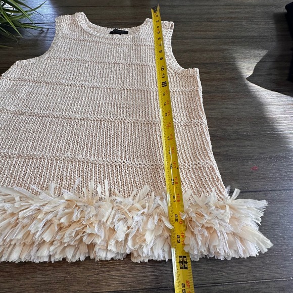 Ann Taylor Knit Sleeveless Top Medium Beige Gold Sweater Knit Fringe Hem M - Picture 7 of 9
